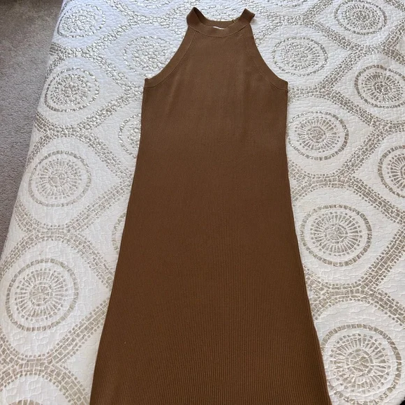 Old Navy Fitted Sleeveless Rib-Knit Midi Sweater Dress - Bourbon - Large